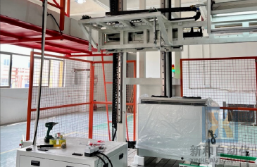 1766565808283720.png 自动夹抱机@1x.png